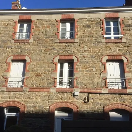 Apartment T2 50m Du Marcheplagesjardin Priverue Calme Dinard